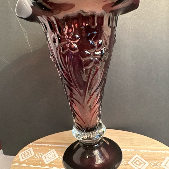 Amethyst Color Ruffle Vase 10 Inches High Daffodils pattern embossed - Picture 6 of 13